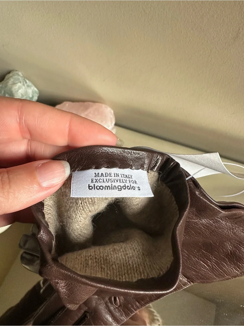 Bloomingdale’s Brown Leather Cashmere Lined Gloves